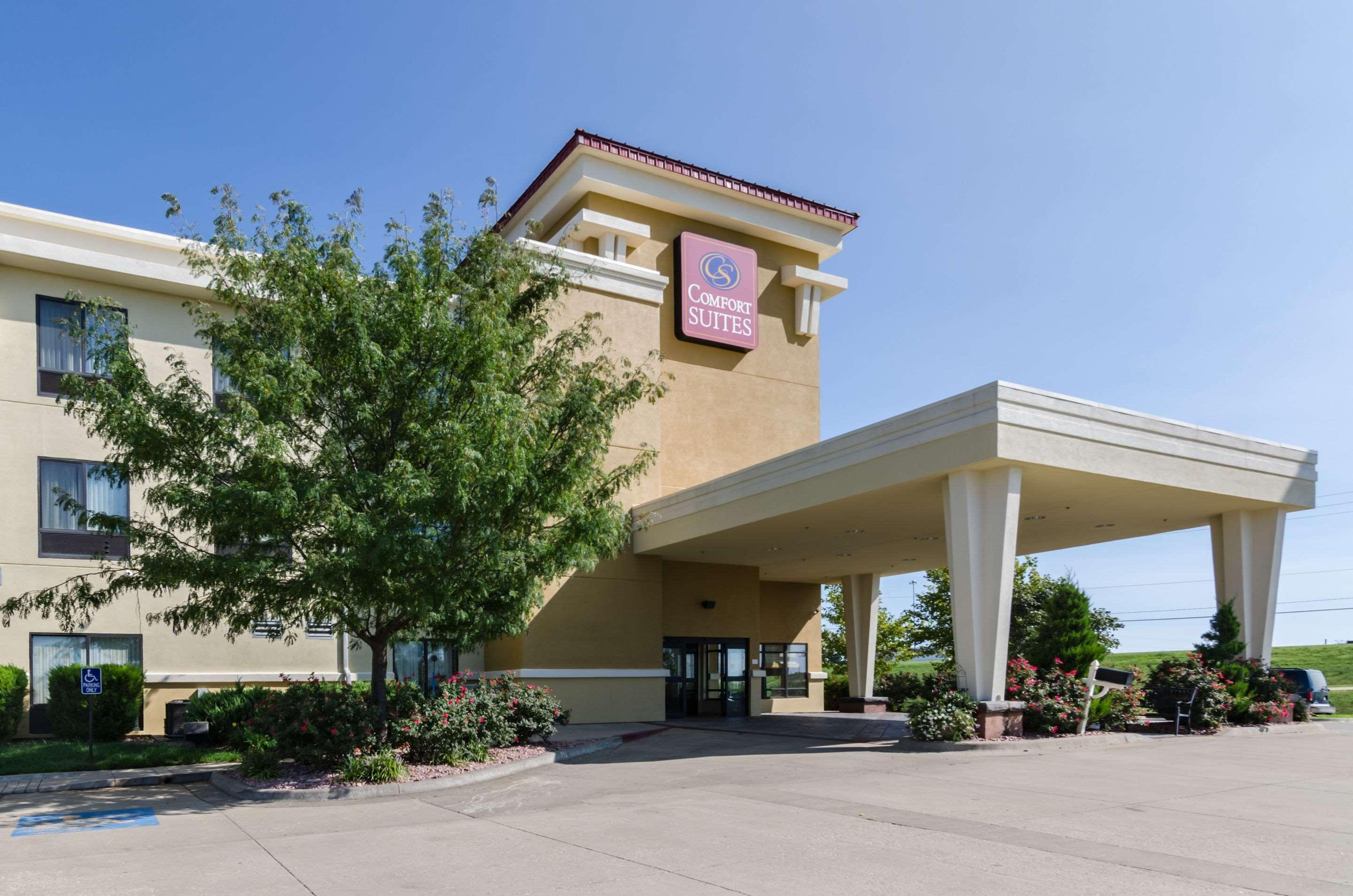 Comfort Suites Salina South Exterior foto